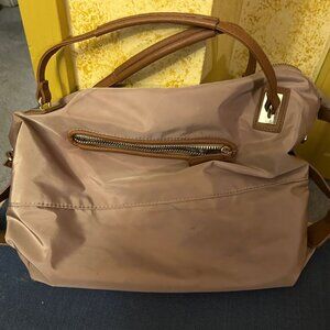 Big Buddha Bag tan crossbody   pockets  inside  zipper pockets  outside 12x15  v